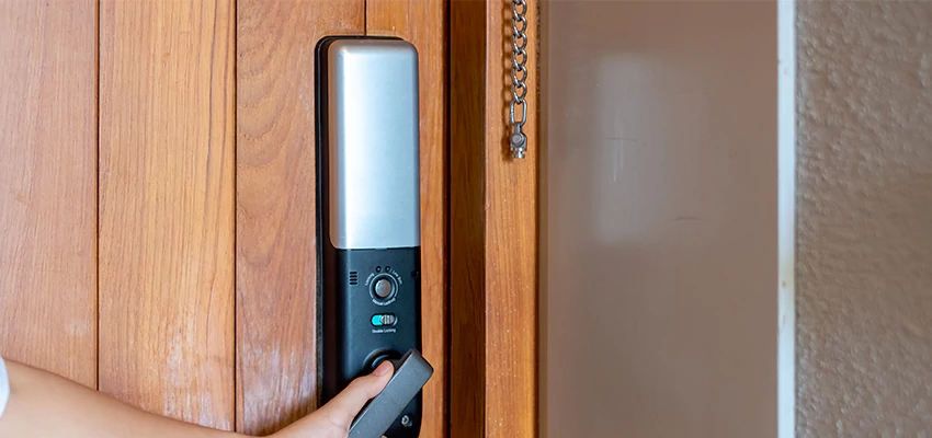 Home Security Electronic Locks Upgrades in Calexico, CA